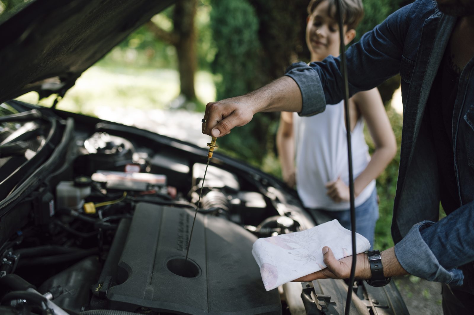 Pemeriksaan bahagian dalam kereta dan sistem penyejukan